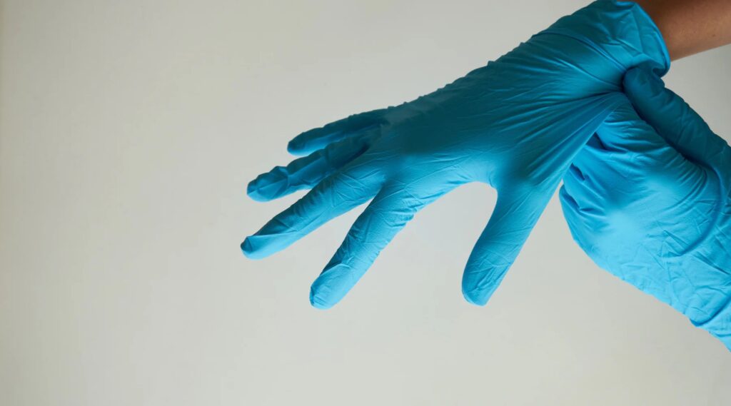 Why Latex Gloves Are Better To Use For Working On Your Garden Beside The House?
