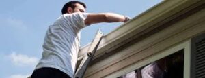 Seamless Rain Gutters vs. Traditional Gutters: Which is Best for Your Home?